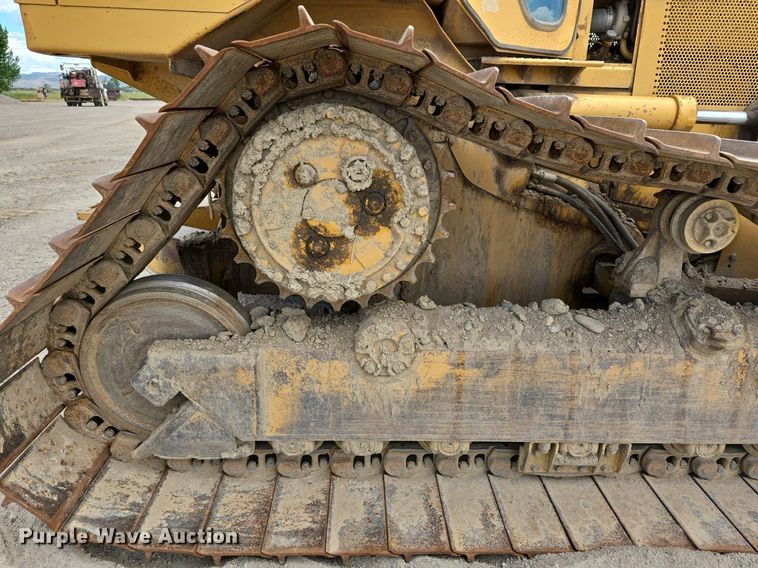 image for item LW9798 1993 Caterpillar  D4H LGP Series III dozer