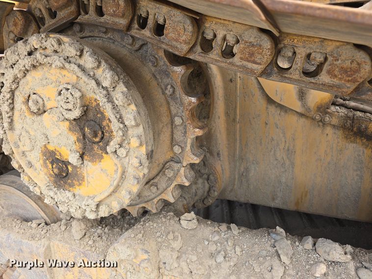 image for item LW9798 1993 Caterpillar  D4H LGP Series III dozer