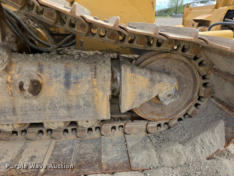 image for item LW9798 1993 Caterpillar  D4H LGP Series III dozer