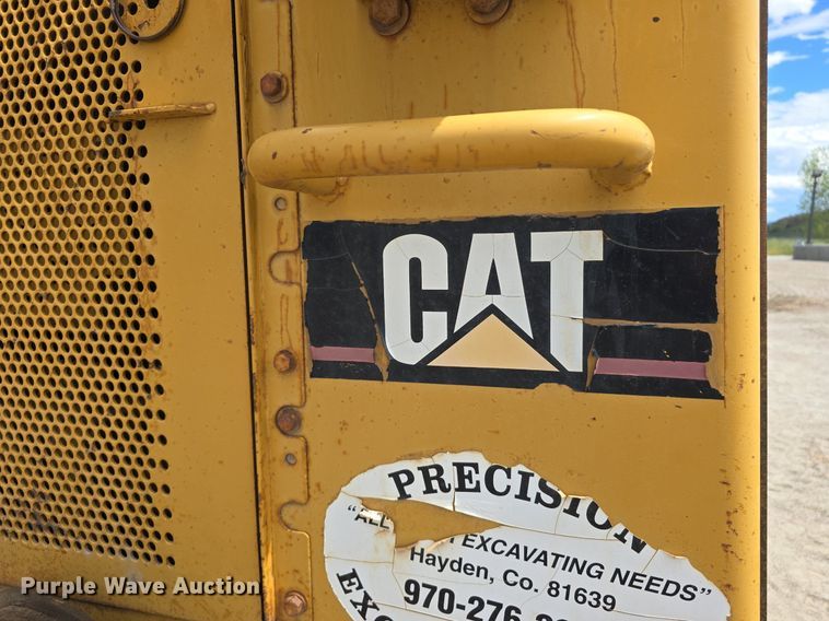 image for item LW9798 1993 Caterpillar  D4H LGP Series III dozer