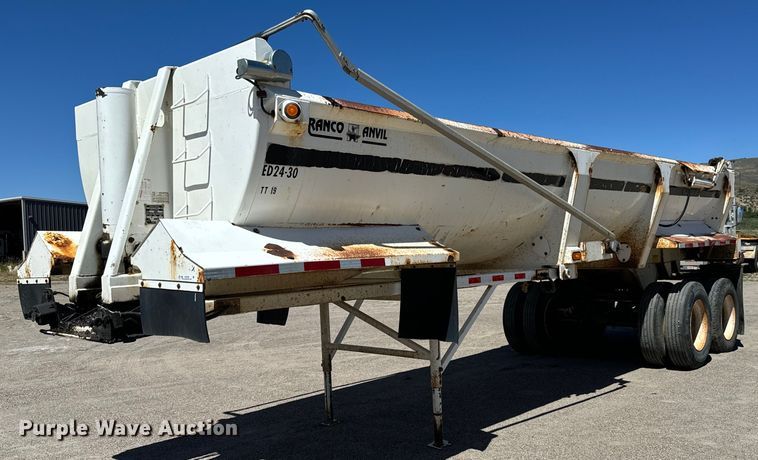 image for item LW9799 2004 Ranch Manufacturing  end dump trailer