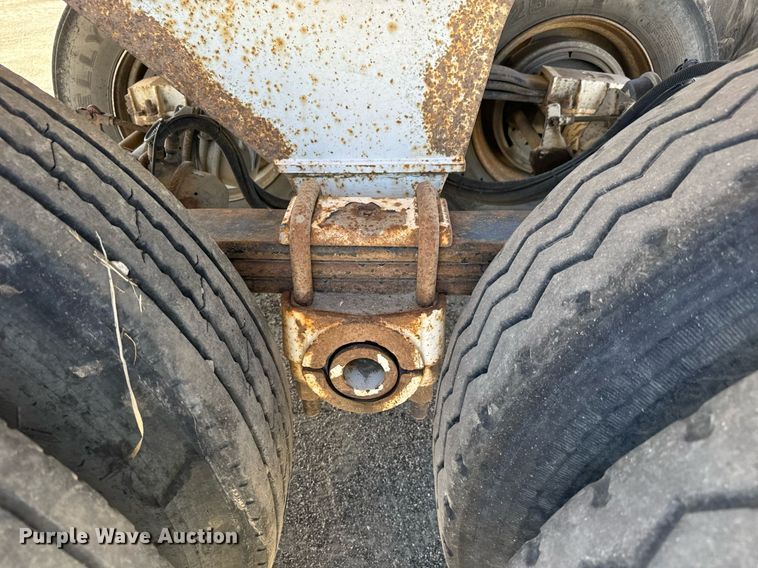 image for item LW9799 2004 Ranch Manufacturing  end dump trailer