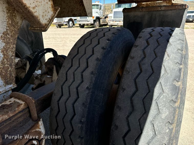 image for item LW9799 2004 Ranch Manufacturing  end dump trailer