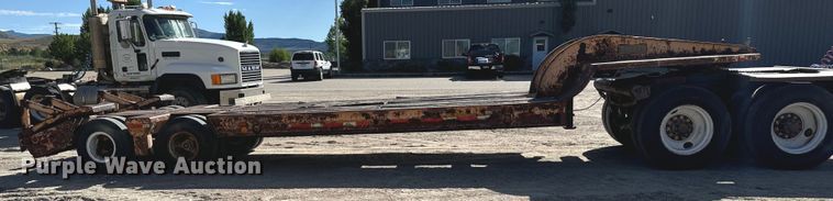 image for item LW9800 1980 Phelan WT-25K equipment trailer