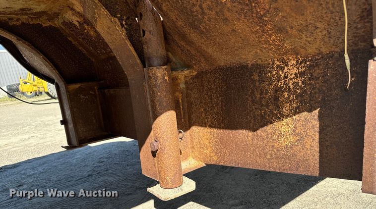 image for item LW9800 1980 Phelan WT-25K equipment trailer