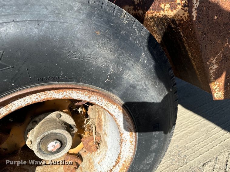 image for item LW9800 1980 Phelan WT-25K equipment trailer