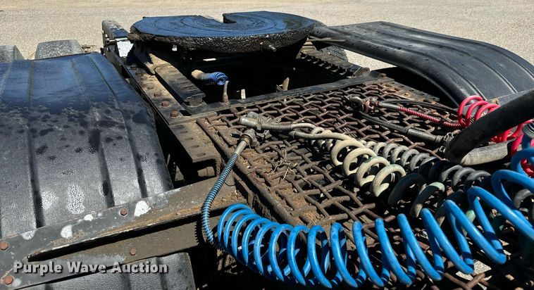 image for item LW9802 2006 Mack CT713 semi truck