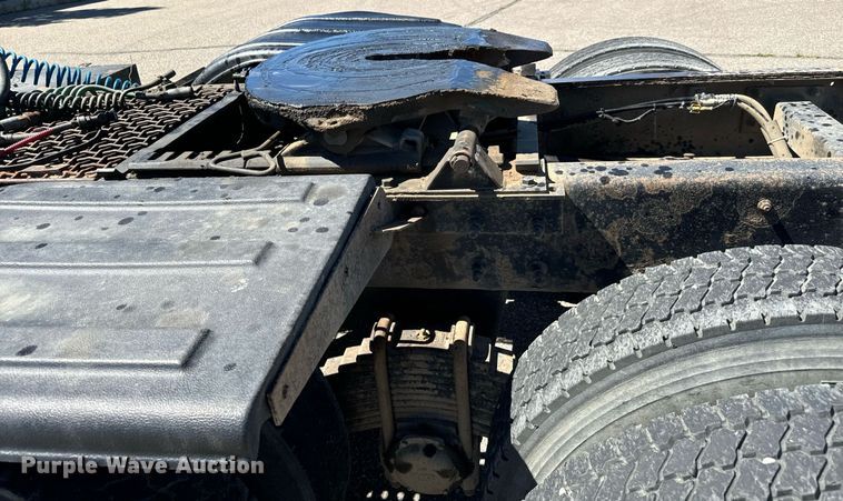 image for item LW9802 2006 Mack CT713 semi truck