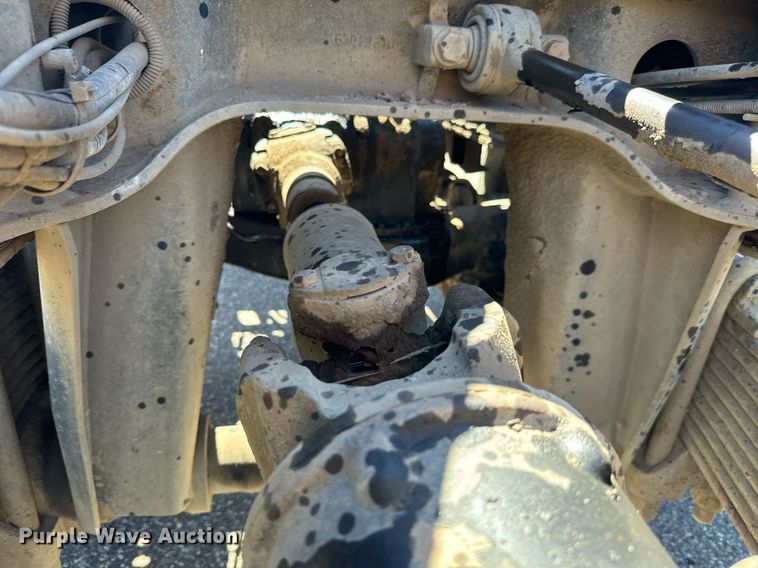 image for item LW9802 2006 Mack CT713 semi truck