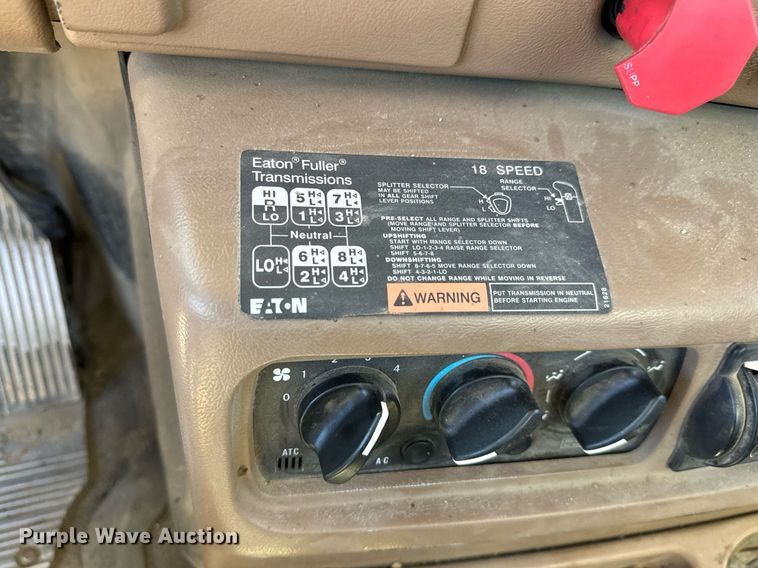 image for item LW9802 2006 Mack CT713 semi truck