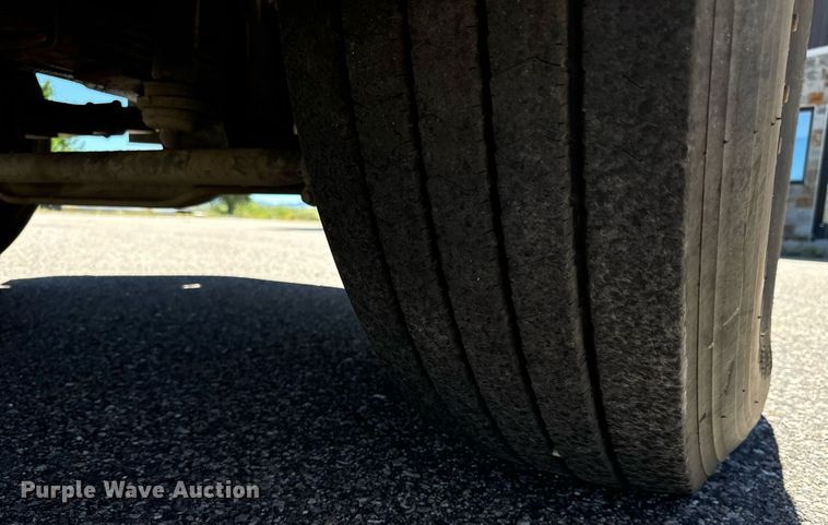 image for item LW9802 2006 Mack CT713 semi truck