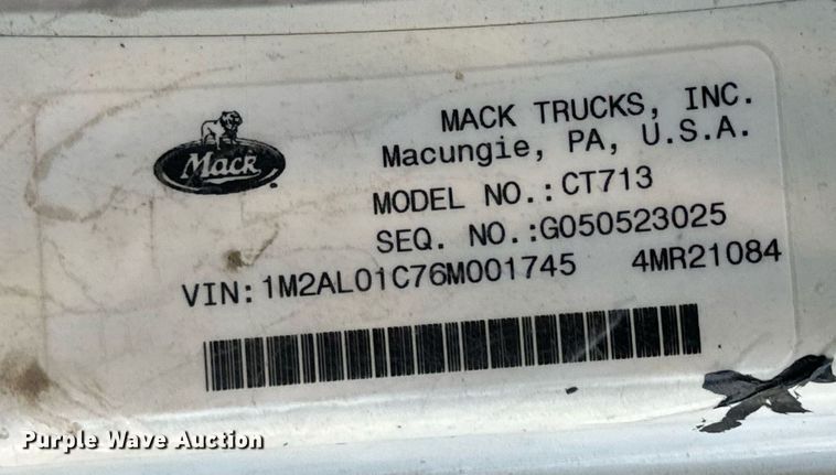 image for item LW9802 2006 Mack CT713 semi truck