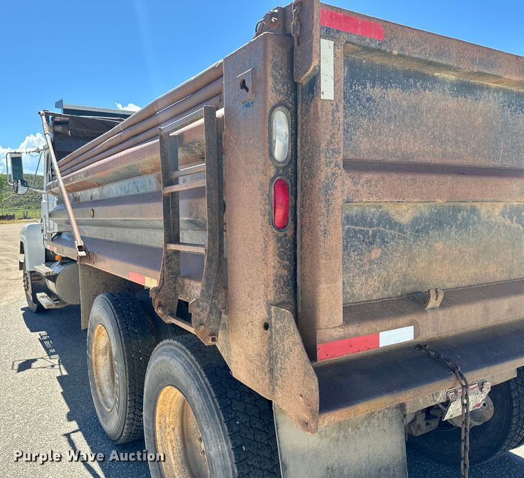 image for item LW9803 1999 Mack CH613 dump truck