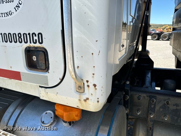 image for item LW9803 1999 Mack CH613 dump truck