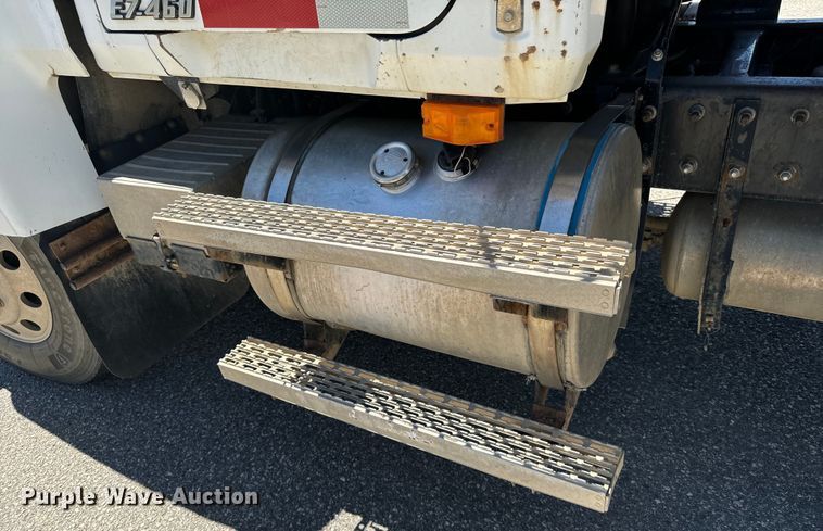 image for item LW9803 1999 Mack CH613 dump truck