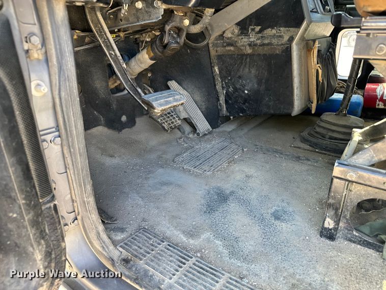 image for item LW9803 1999 Mack CH613 dump truck