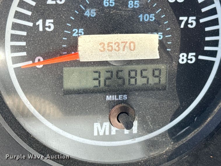 image for item LW9803 1999 Mack CH613 dump truck