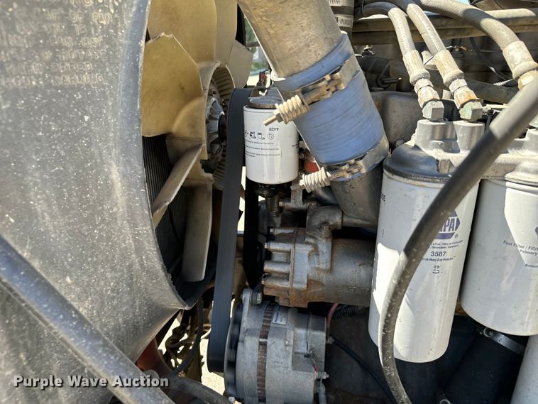 image for item LW9803 1999 Mack CH613 dump truck