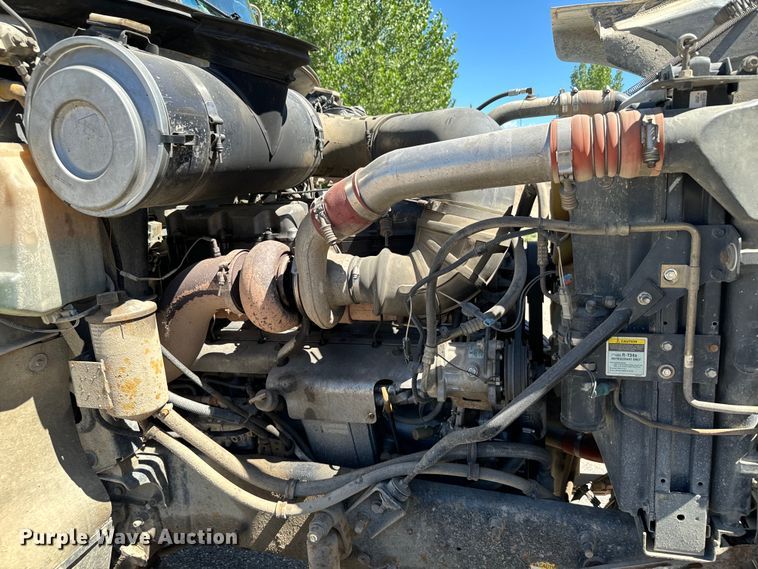 image for item LW9803 1999 Mack CH613 dump truck