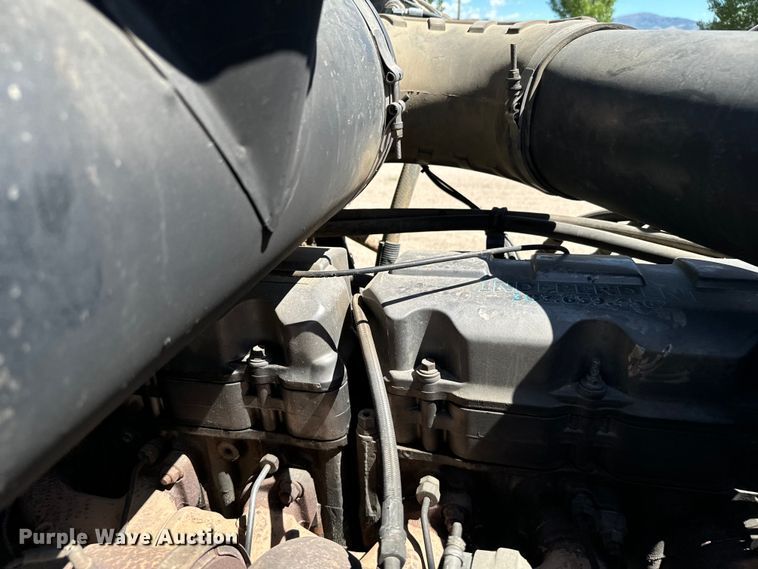 image for item LW9803 1999 Mack CH613 dump truck