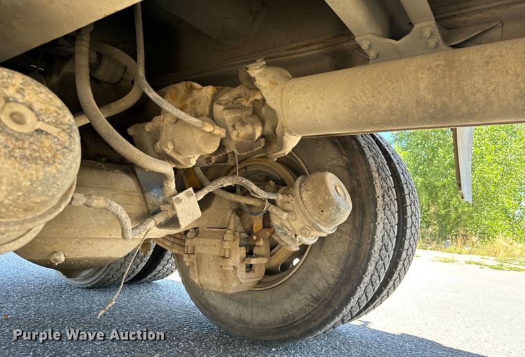 image for item LW9803 1999 Mack CH613 dump truck