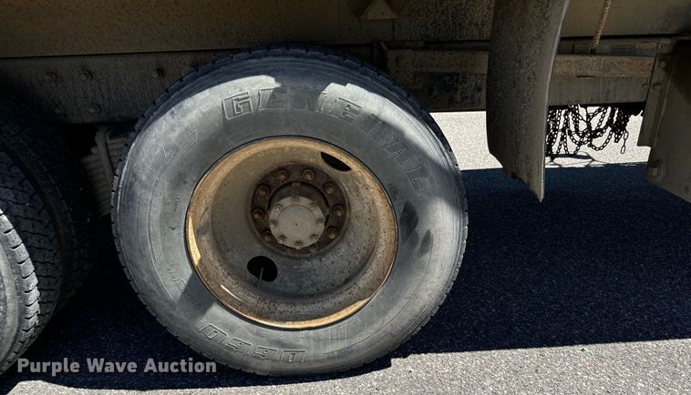 image for item LW9803 1999 Mack CH613 dump truck