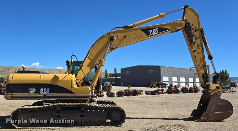 image for item LW9806 2005 Caterpillar 325C L excavator