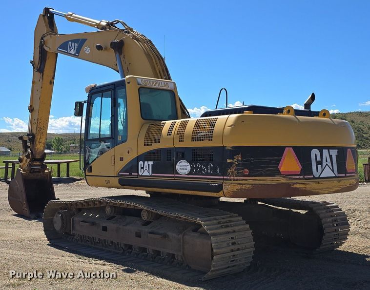 image for item LW9806 2005 Caterpillar 325C L excavator