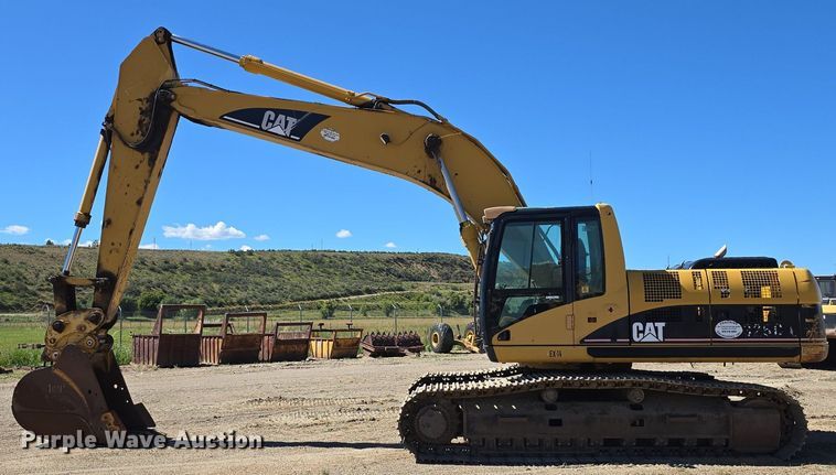 image for item LW9806 2005 Caterpillar 325C L excavator
