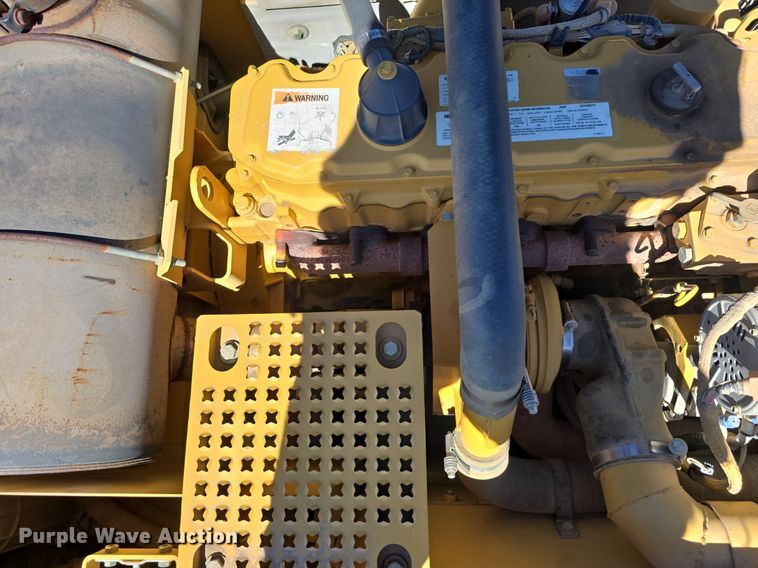 image for item LW9806 2005 Caterpillar 325C L excavator