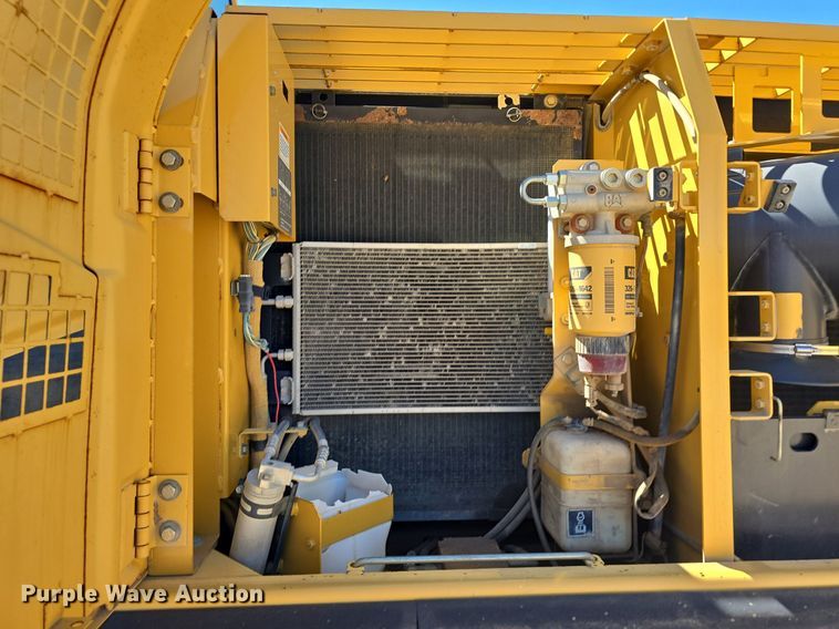 image for item LW9806 2005 Caterpillar 325C L excavator