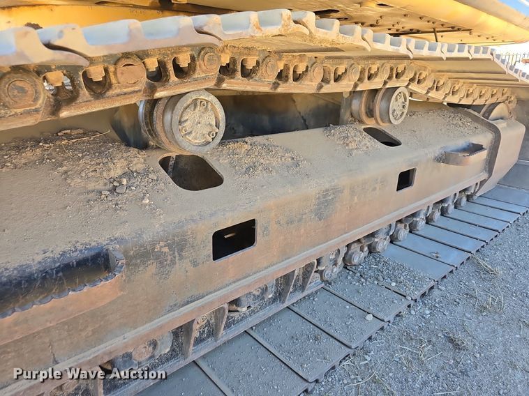 image for item LW9806 2005 Caterpillar 325C L excavator