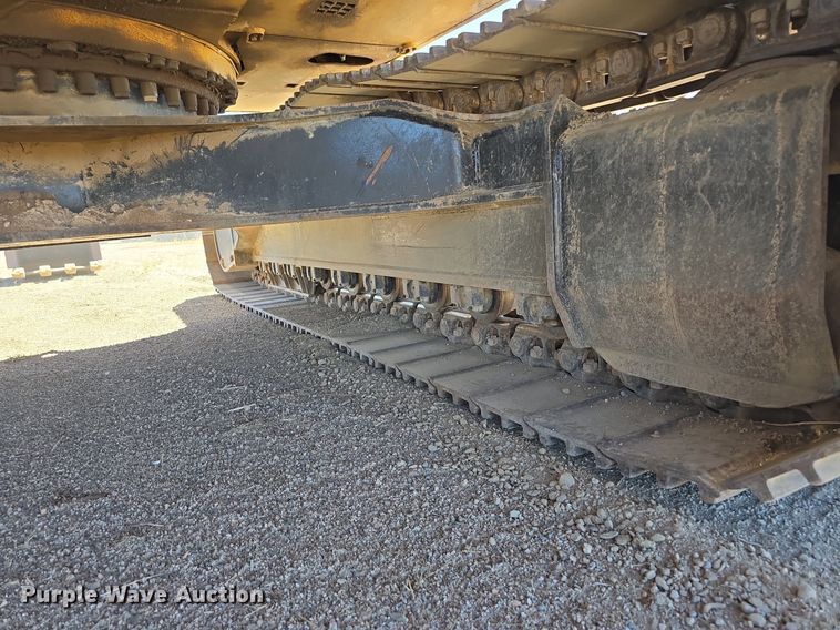 image for item LW9806 2005 Caterpillar 325C L excavator