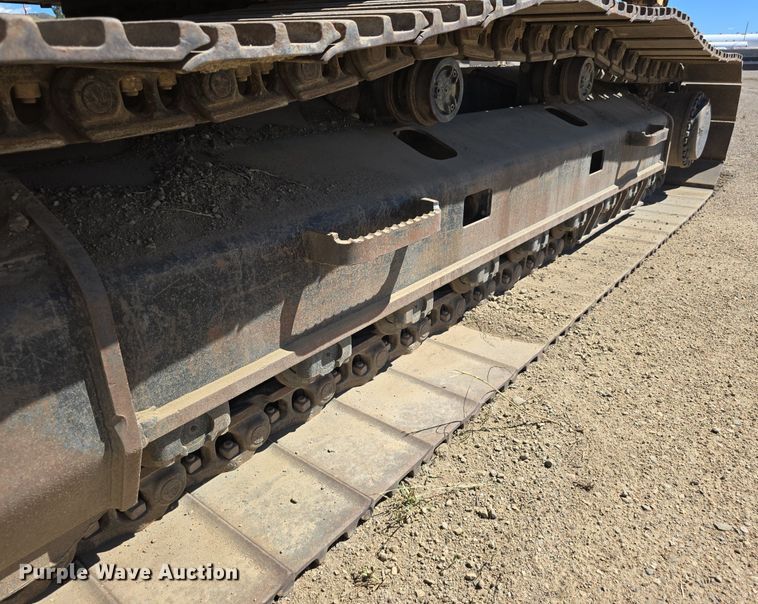 image for item LW9806 2005 Caterpillar 325C L excavator