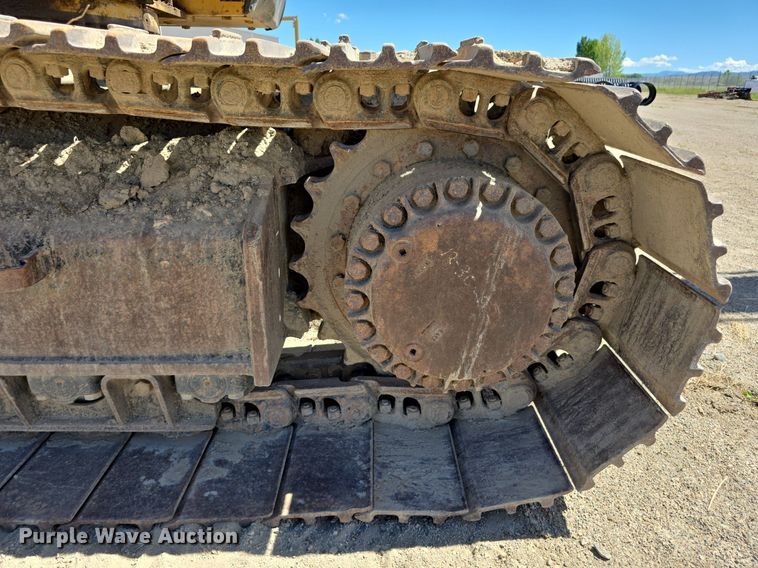 image for item LW9807 2005 Caterpillar 330C excavator