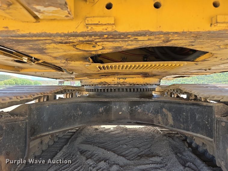 image for item LW9808 2000 Caterpillar 345B L Series II excavator