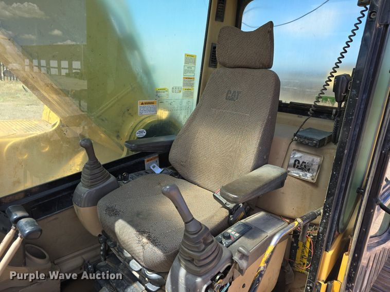 image for item LW9808 2000 Caterpillar 345B L Series II excavator