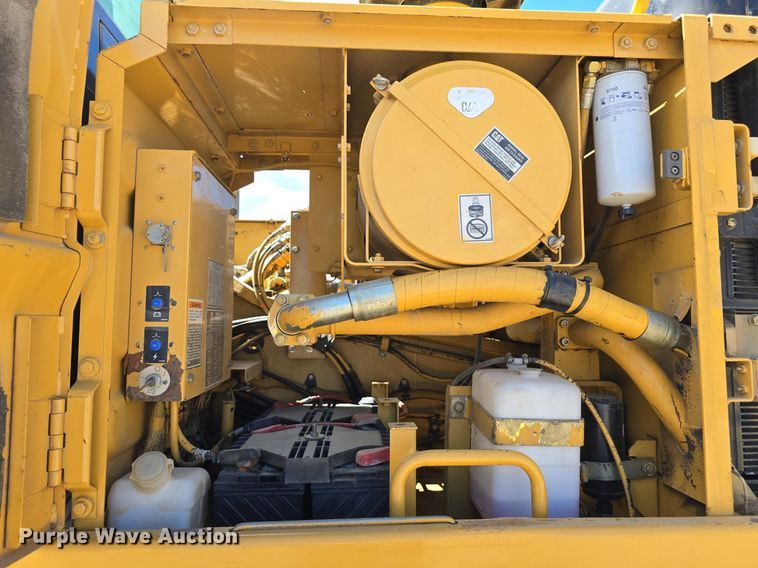 image for item LW9808 2000 Caterpillar 345B L Series II excavator