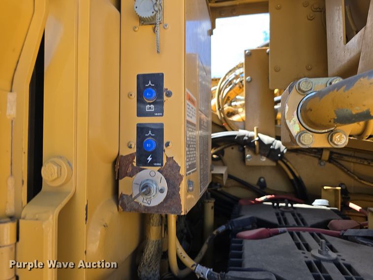 image for item LW9808 2000 Caterpillar 345B L Series II excavator