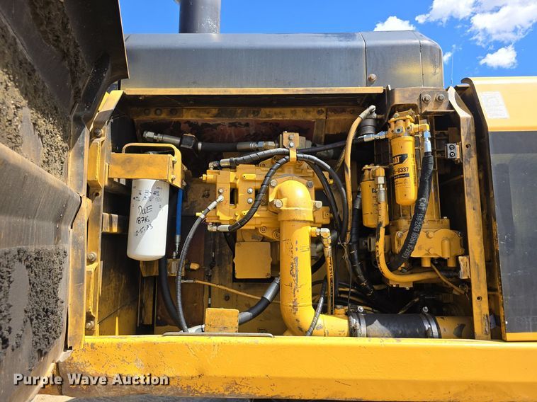 image for item LW9808 2000 Caterpillar 345B L Series II excavator