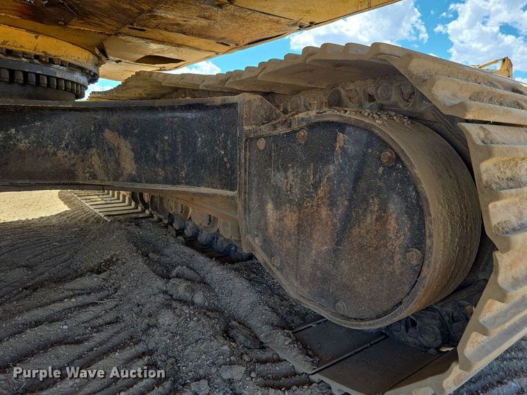 image for item LW9808 2000 Caterpillar 345B L Series II excavator