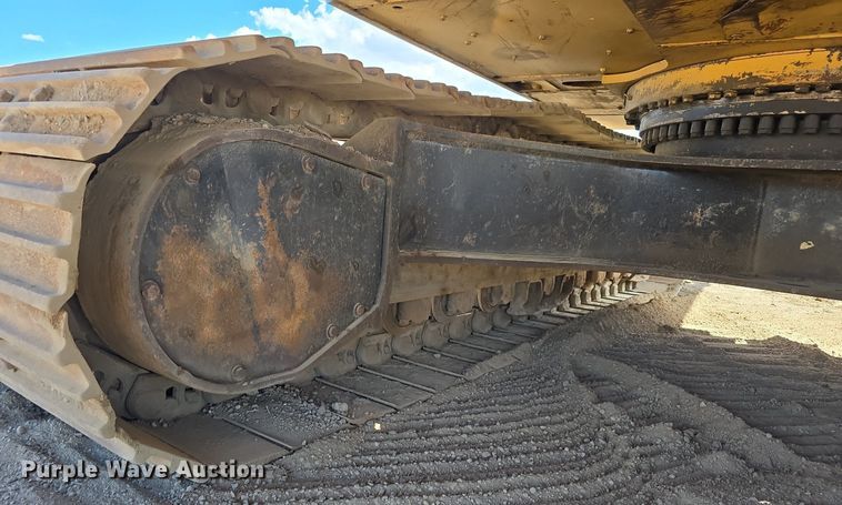 image for item LW9808 2000 Caterpillar 345B L Series II excavator