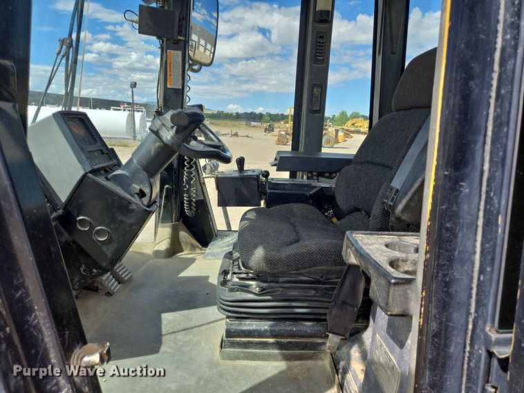 image for item LW9811 1999 Caterpillar 966G wheel loader