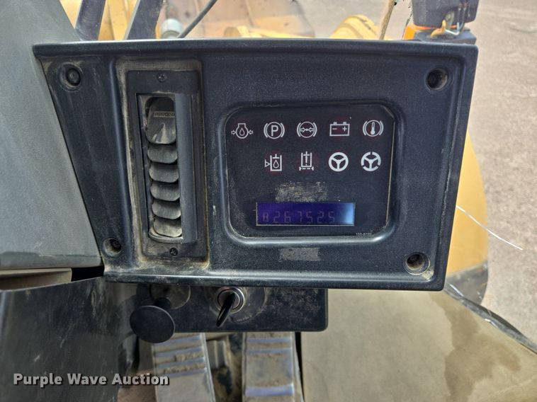 image for item LW9811 1999 Caterpillar 966G wheel loader