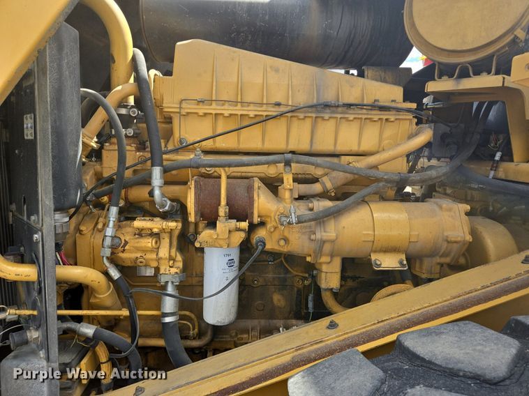 image for item LW9811 1999 Caterpillar 966G wheel loader