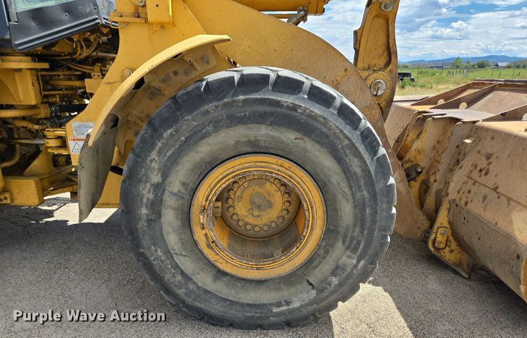 image for item LW9811 1999 Caterpillar 966G wheel loader