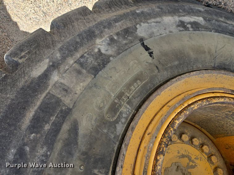 image for item LW9811 1999 Caterpillar 966G wheel loader