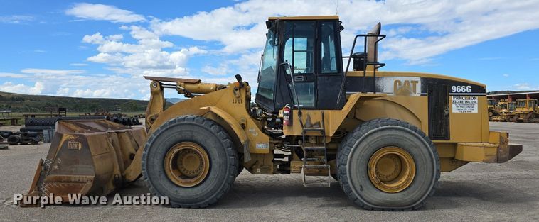 image for item LW9812 2000 Caterpillar  966G wheel loader