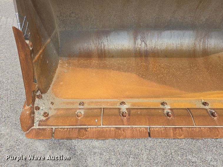 image for item LW9812 2000 Caterpillar  966G wheel loader