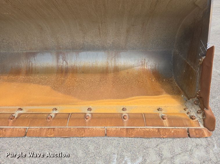 image for item LW9812 2000 Caterpillar  966G wheel loader